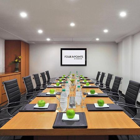 Four Points By Sheraton Hotel And Serviced Apartments Pune Kinh doanh bức ảnh