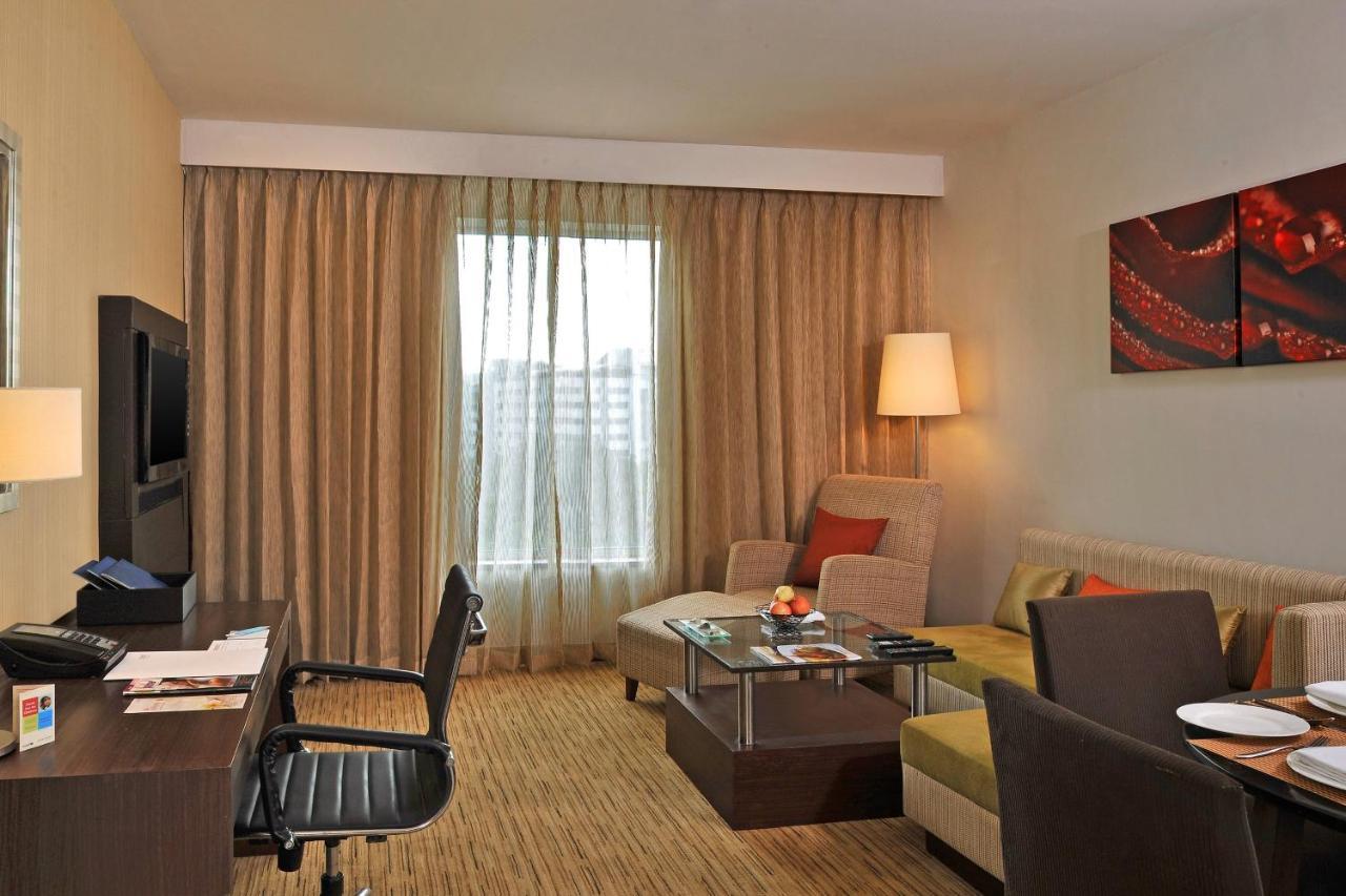 Four Points By Sheraton Hotel And Serviced Apartments Pune Ngoại thất bức ảnh