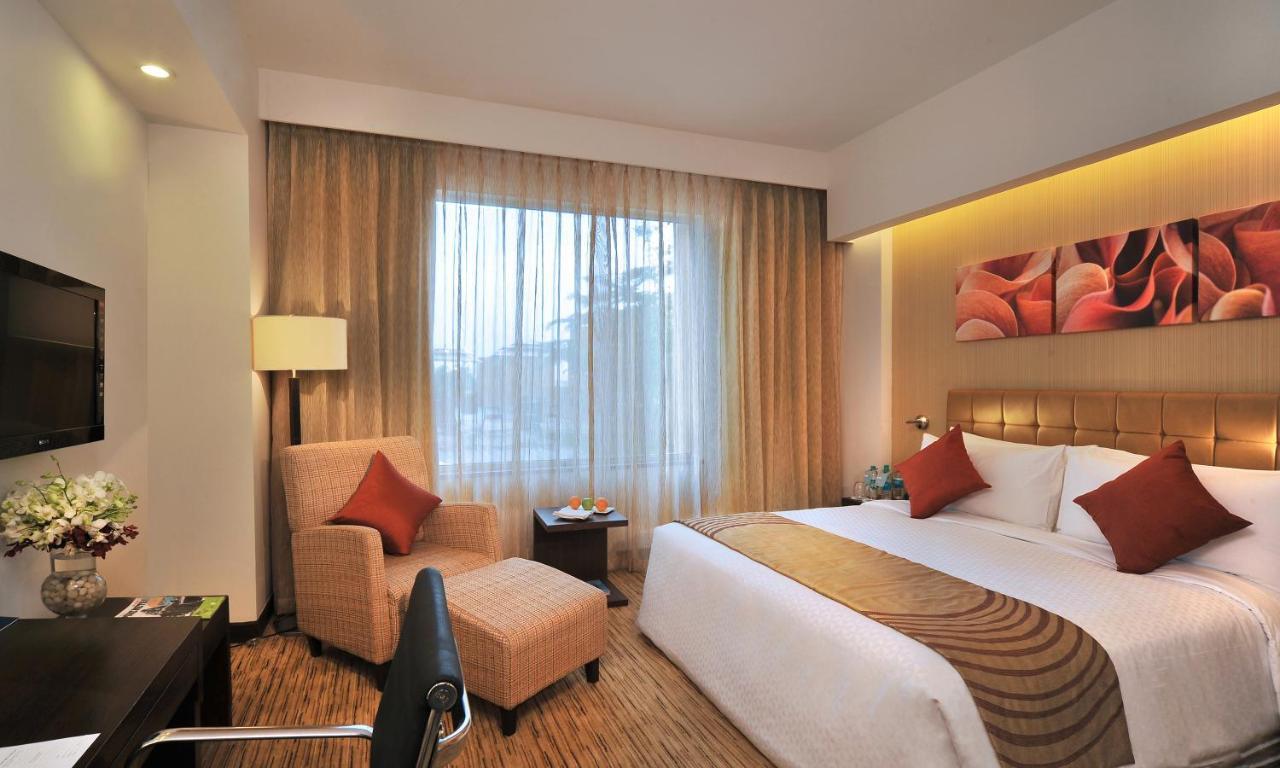 Four Points By Sheraton Hotel And Serviced Apartments Pune Ngoại thất bức ảnh